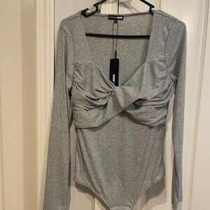 Fashion Nova Cute Design Womens top. XL